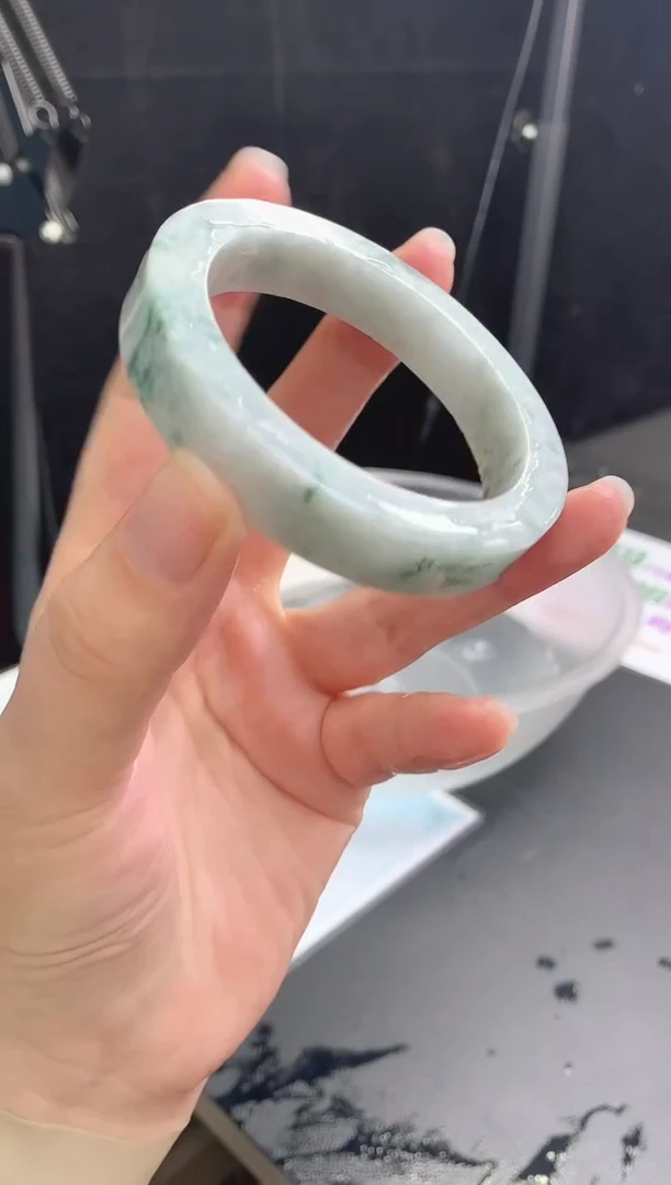 【闪购商品】定制翡翠手镯未镶嵌5  57-59正