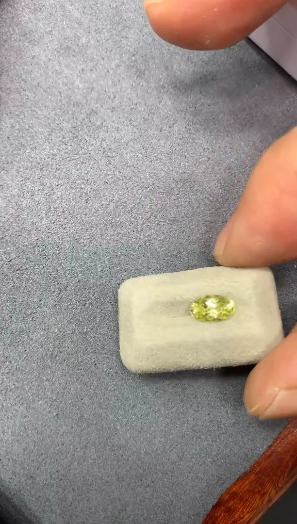 裸石金绿宝石金绿 66