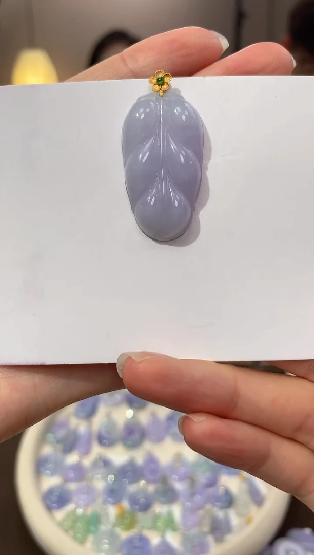 翡翠18K金镶嵌颈饰天然缅甸a货翡翠