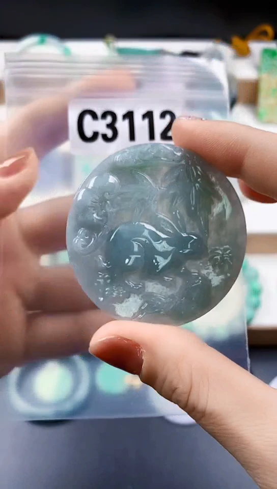 翡翠未镶嵌颈饰天然翡翠吊坠挂件