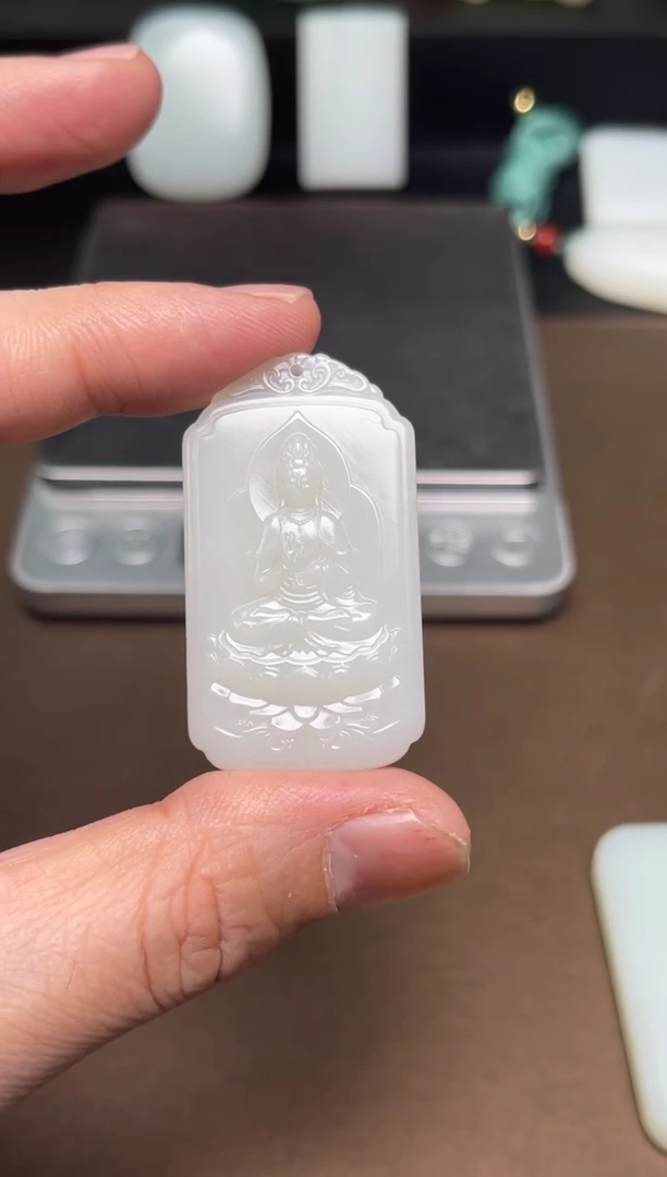 颈饰未镶嵌和田玉21 通