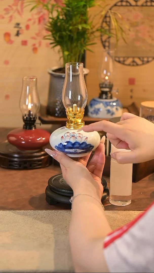 景德镇陶瓷油灯摆件
