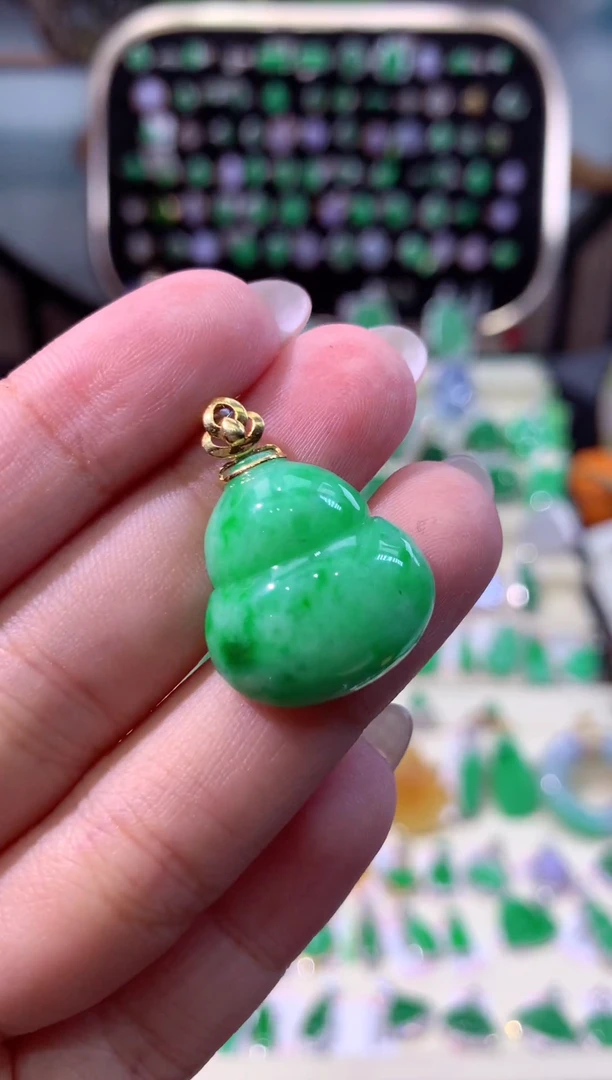 【闪购商品】翡翠颈饰18K金镶嵌缅甸天然A货翡翠