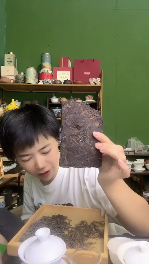 彩选单品六堡茶红豆甜半斤砖