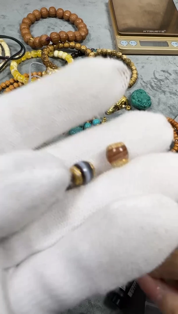 【闪购商品】玛瑙/玉髓吊坠(不含链)18K金镶嵌玛瑙珠