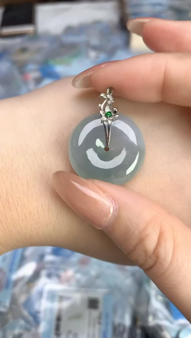 颈饰18K金镶嵌翡翠25111401