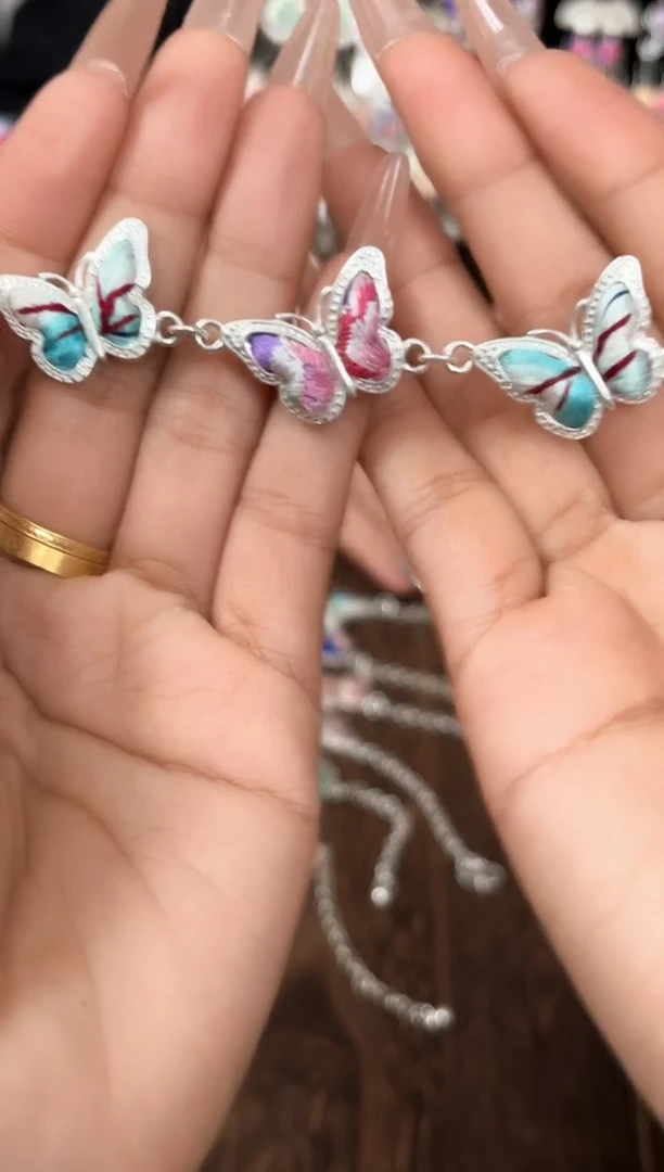 【闪购商品】织绣织绣民族风老绣饰品204