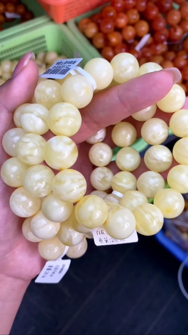 裸石琥珀未镶嵌11/18多样性发其一11