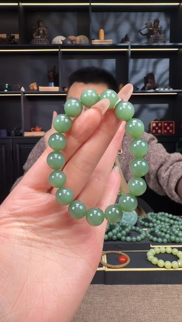 【闪购商品】和田玉1未镶嵌12mm粉青手串