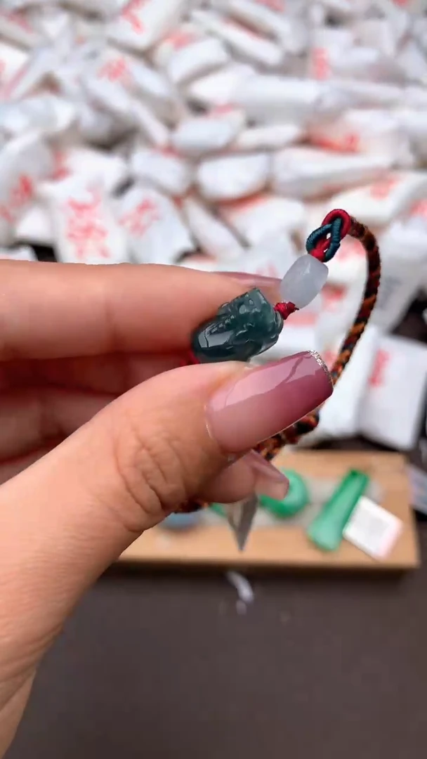 【闪购商品】翡翠手绳未镶嵌—