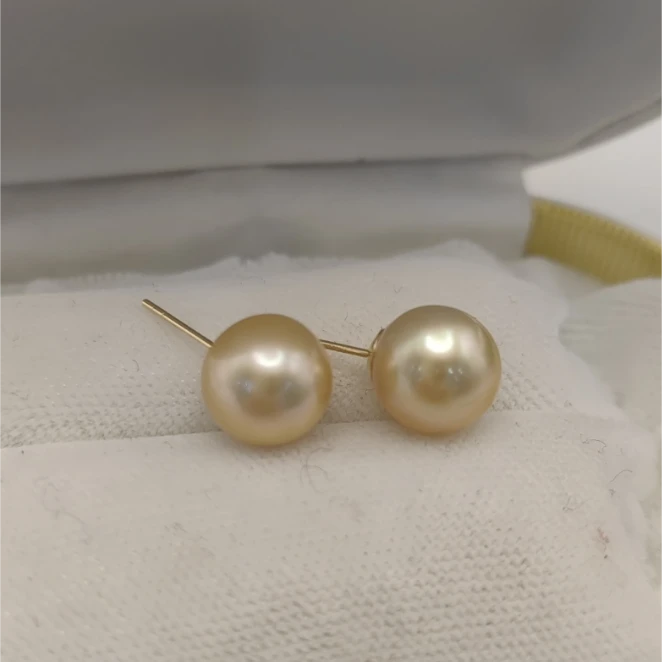 【慢姐甄选】海水金珠正圆几乎无暇耳钉（18K金/9-10mm几乎无暇珍珠)