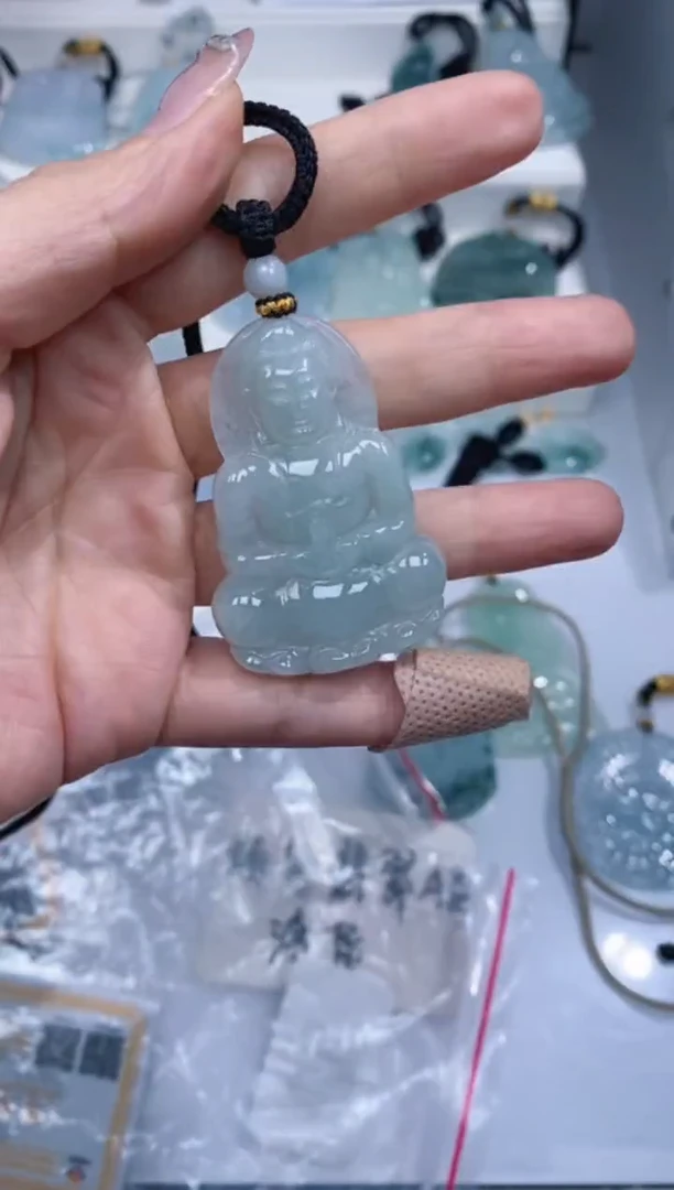 颈饰未镶嵌翡翠吊坠