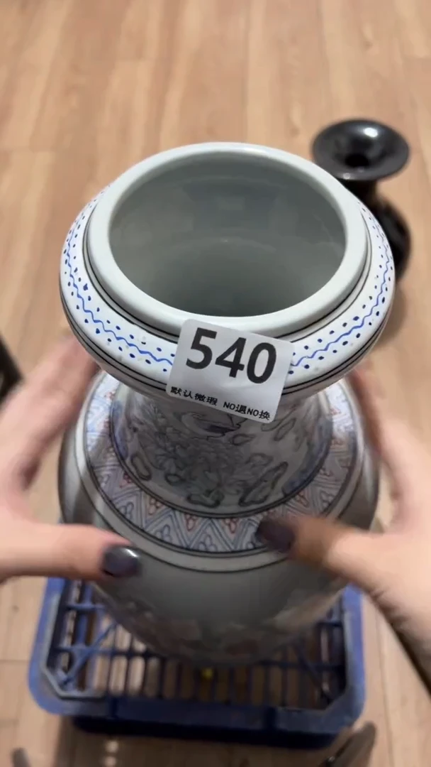 陶瓷何*峰工艺品00000