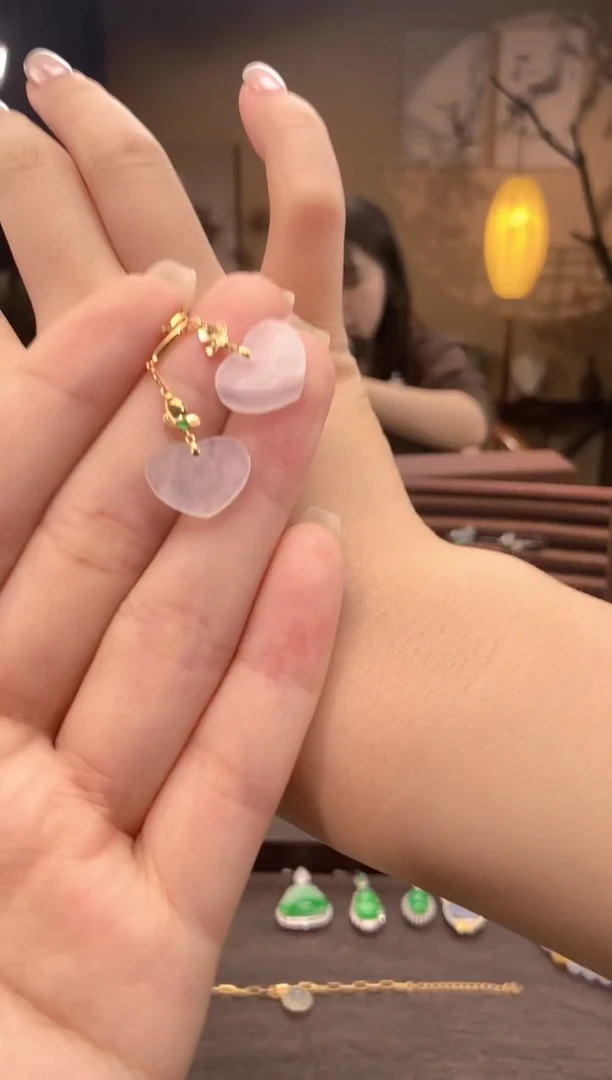 吊坠(不含链)18K金镶嵌翡翠耳饰