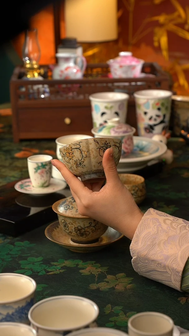 【闪购商品】初六分享好物@@缠枝莲花口杯