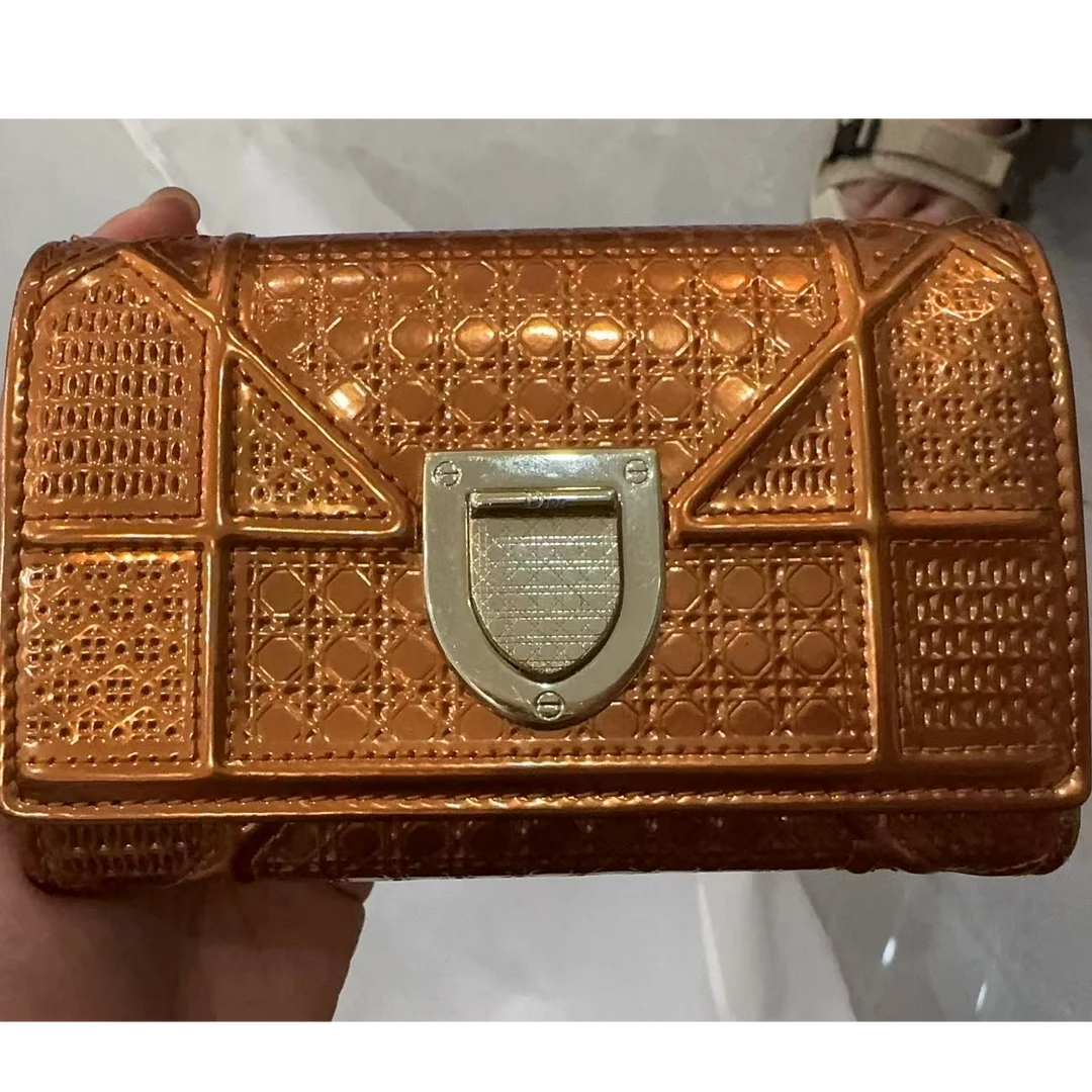 95新 DIOR/迪奥 【静文】盾牌 橘色 牛皮 钱包/BGH402720004