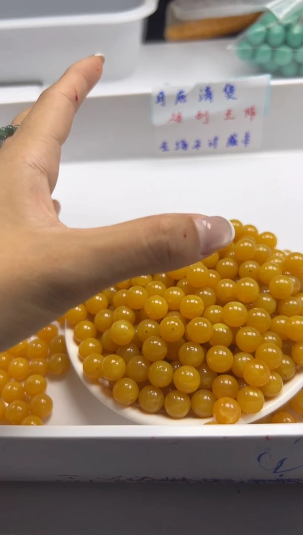 未镶嵌颈饰蜜蜡w1546蜜蜡鸡油黄10mm*10颗