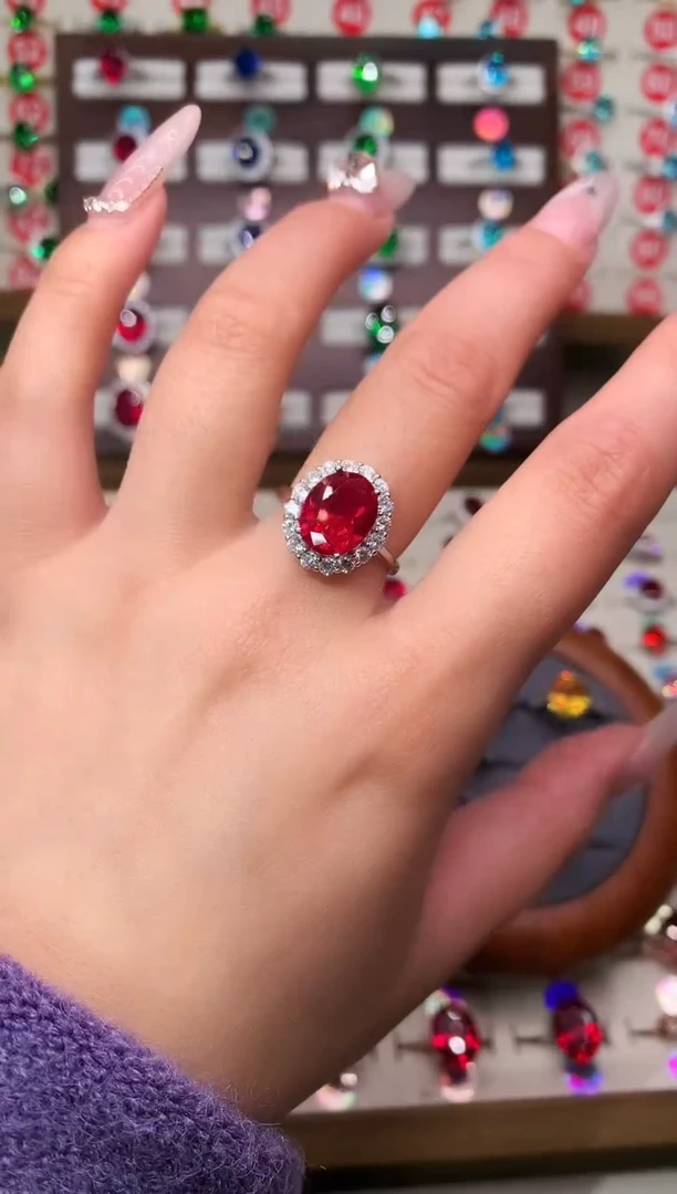 无925银典藏 轻奢 鸽血红红色系9*11戴妃银托戒指