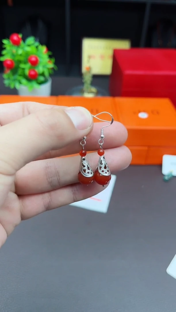 【闪购商品】南红玛瑙耳饰银S925镶嵌521000