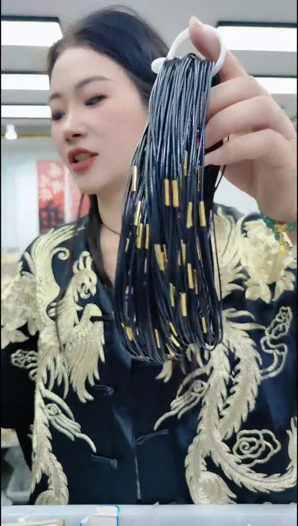 【闪购商品】玛瑙/玉髓颈饰合金黑色皮绳