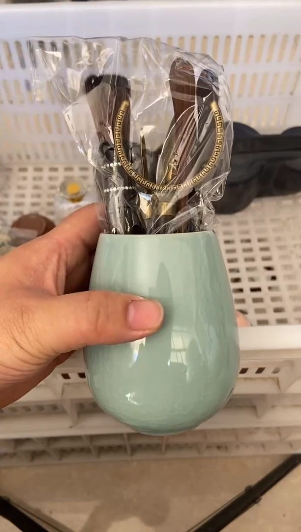 杯无运费险有瑕疵的摄影的产品有使用过的痕迹有点脏介意勿拍