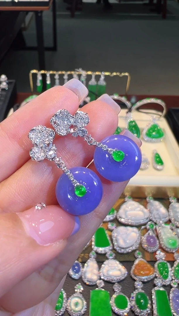 【闪购商品】翡翠耳饰18K金镶嵌翡翠