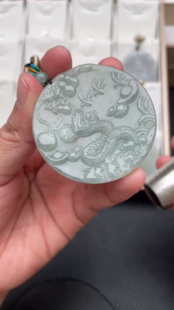颈饰未镶嵌翡翠天然缅甸翡翠A货199