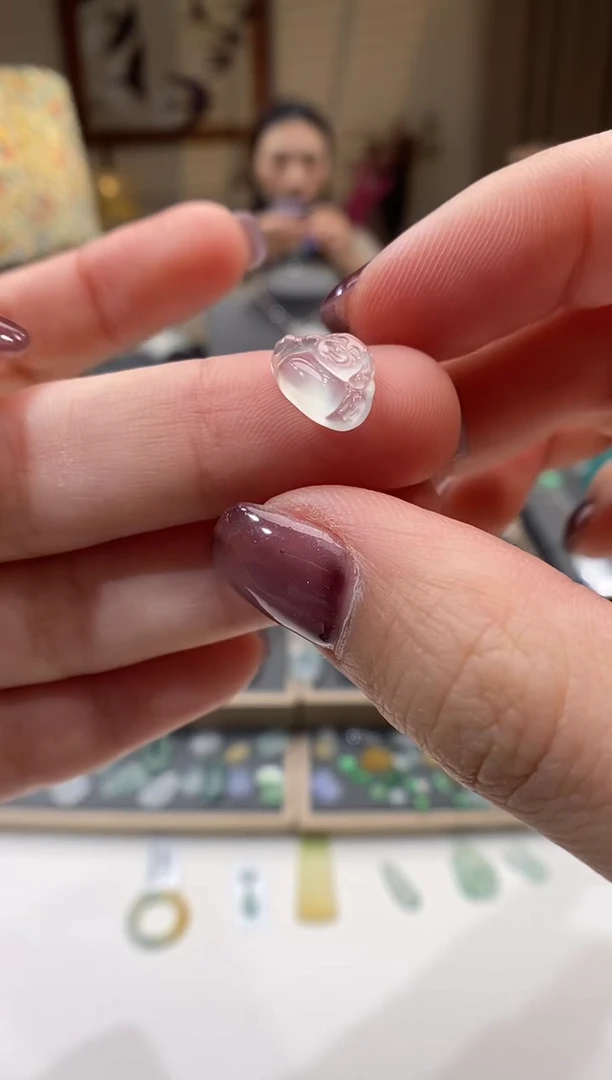 【闪购商品】翡翠颈饰未镶嵌佛公