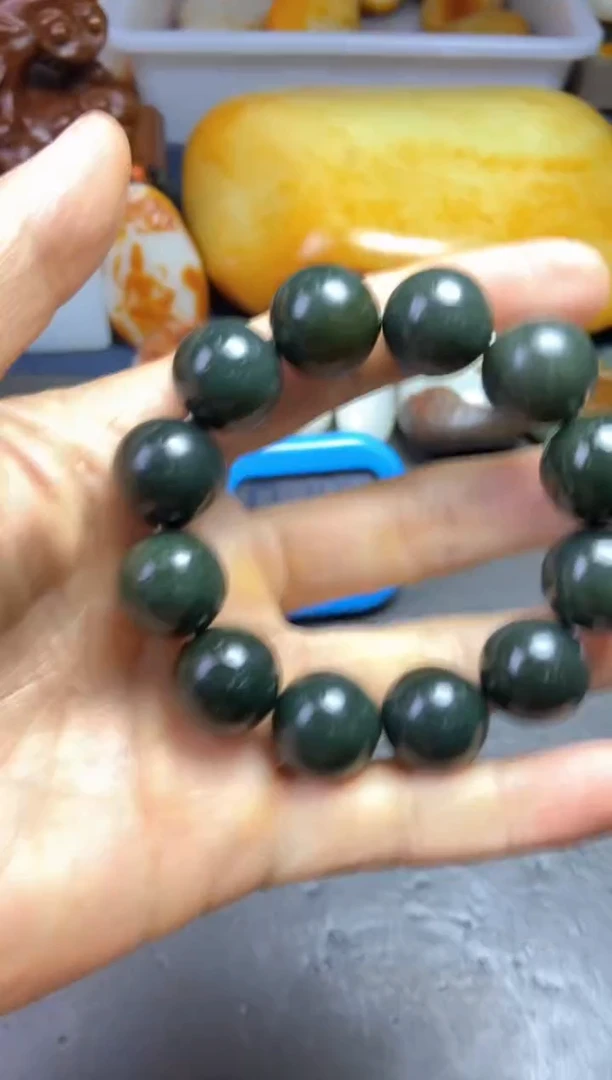 和田玉未镶嵌把件w**i和田玉