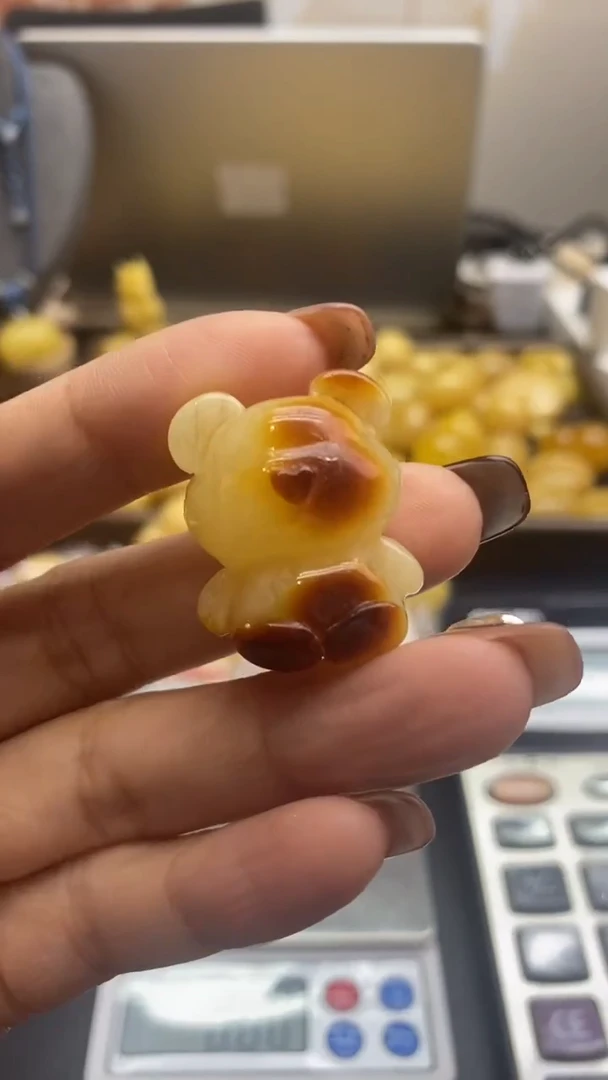 琥珀未镶嵌珠宝奇石538