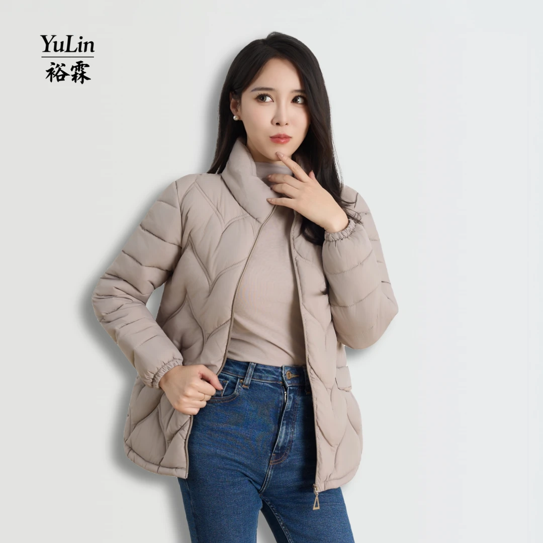女款波纹绗缝立领休闲短棉服冬季轻暖锁温时尚短款日常通勤外套
