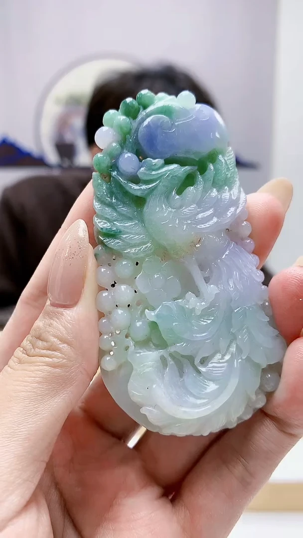 未镶嵌定制翡翠5145MM-毛货挂件146