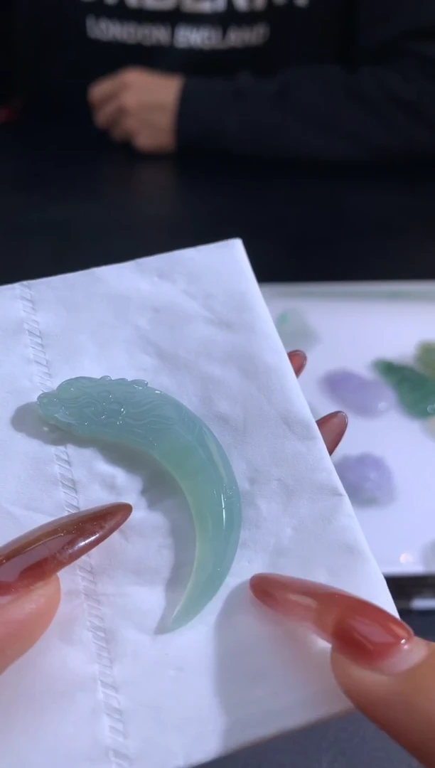 未镶嵌定制翡翠曾*翡翠