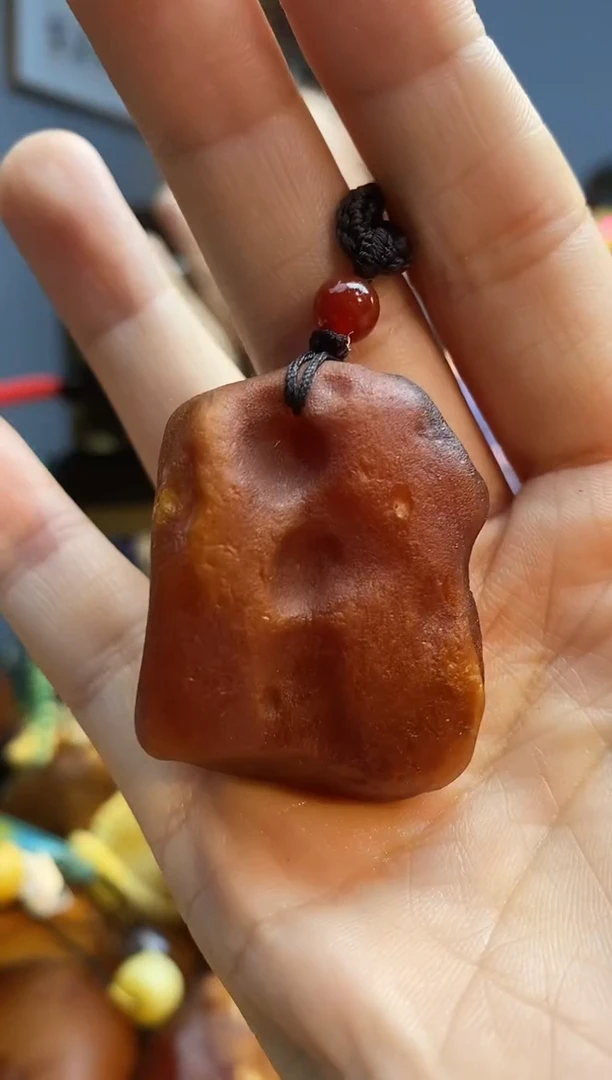 琥珀颈饰未镶嵌吊坠