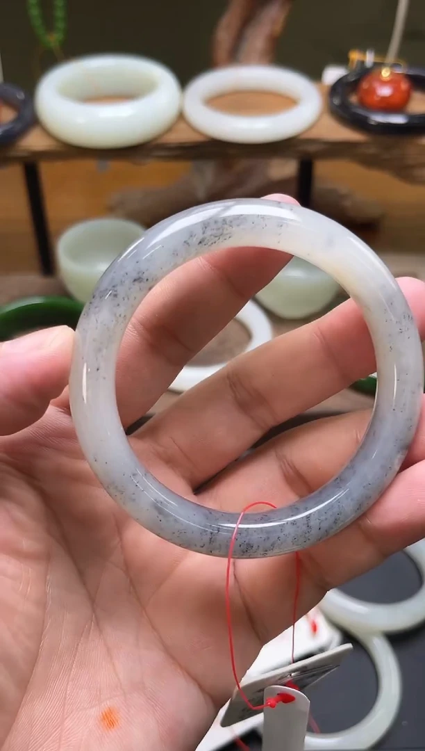 未镶嵌手镯和田玉新疆黑山57+圈12