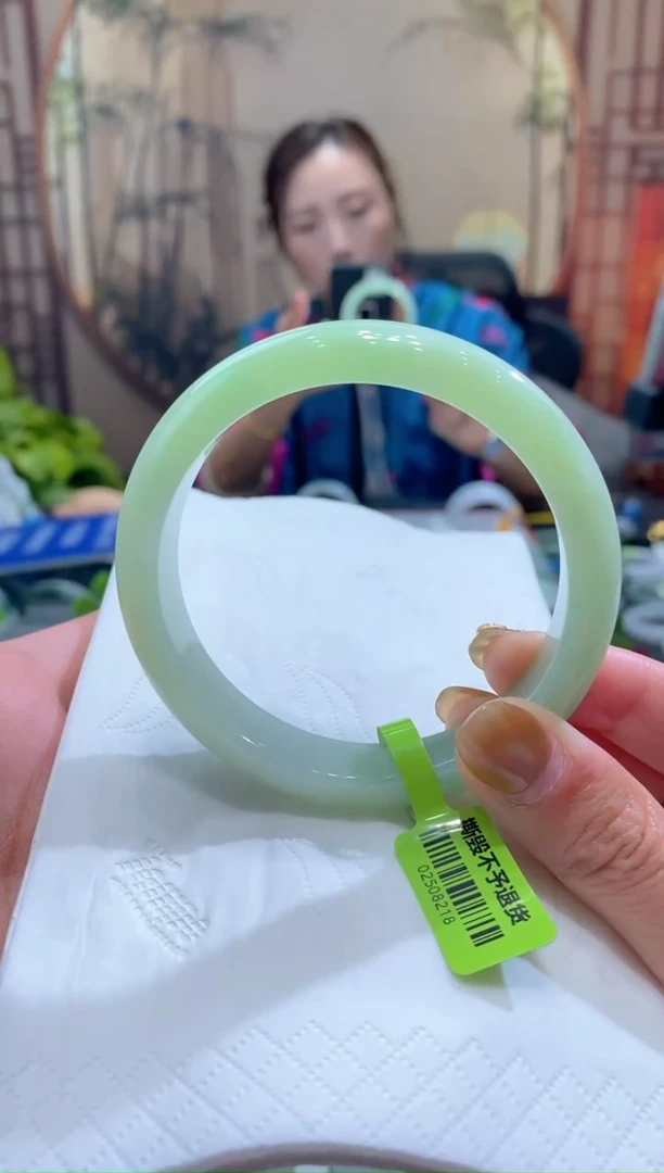 未镶嵌手镯翡翠000083654