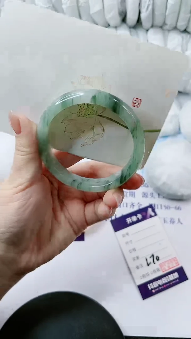 【闪购商品】石英质玉手镯未镶嵌多样性发货L70