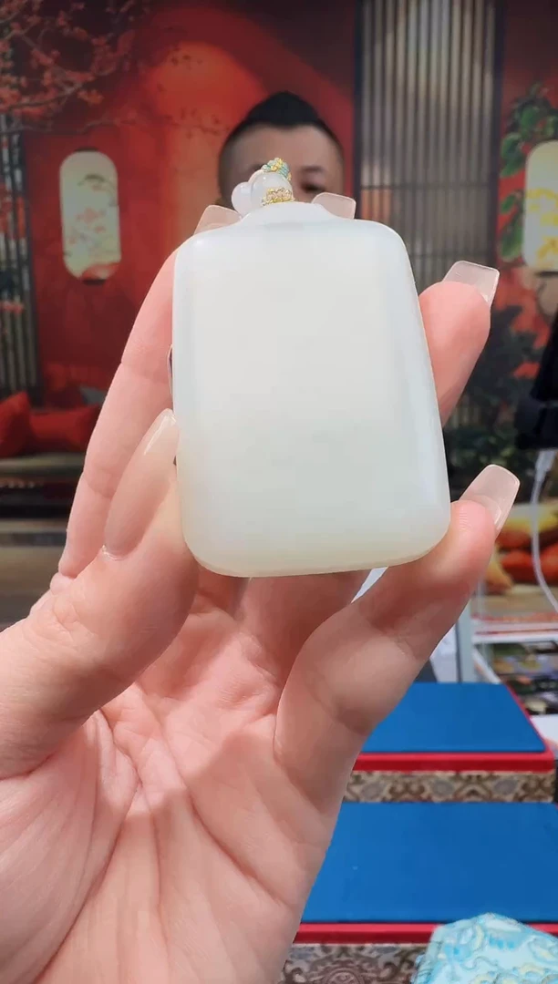 定制和田玉玉器厂匠心馆和田玉多样性发一