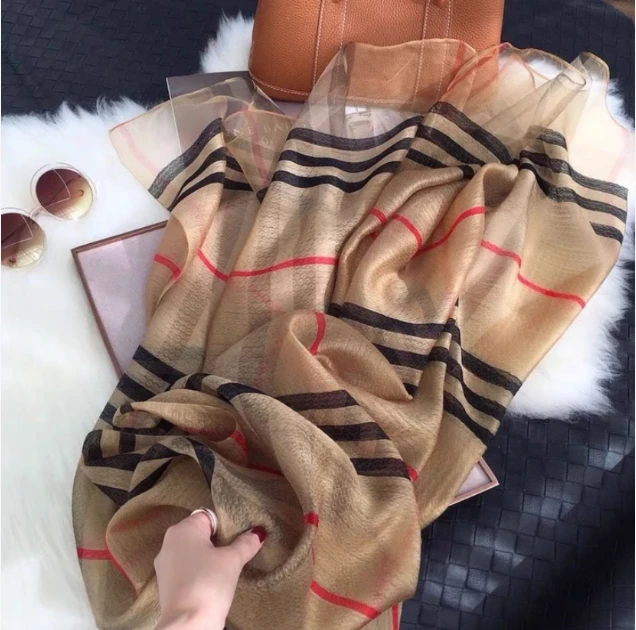 经典八格子咖色时尚百搭丝巾披肩围巾75*180