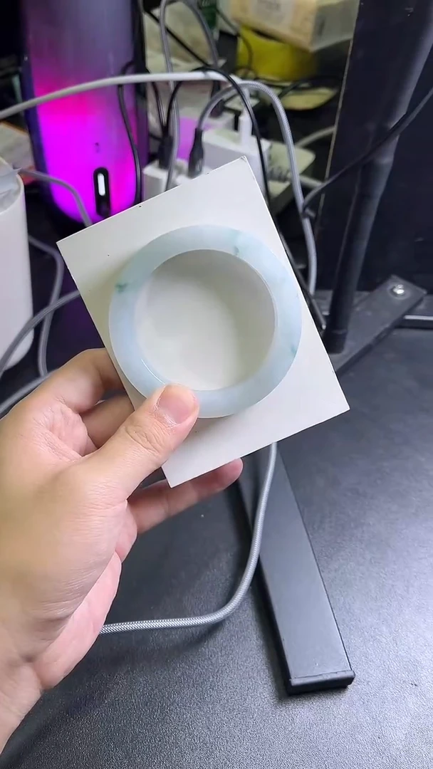 未镶嵌手镯定制翡翠滩**富定制