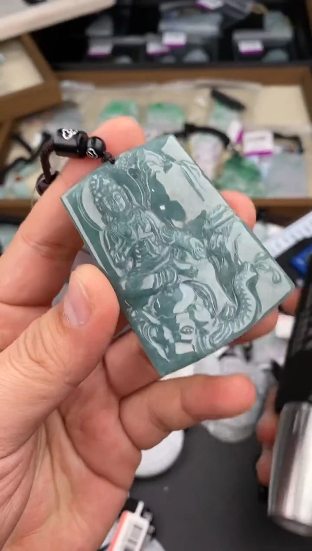 【闪购商品】翡翠颈饰未镶嵌  天然翡翠，一物一图