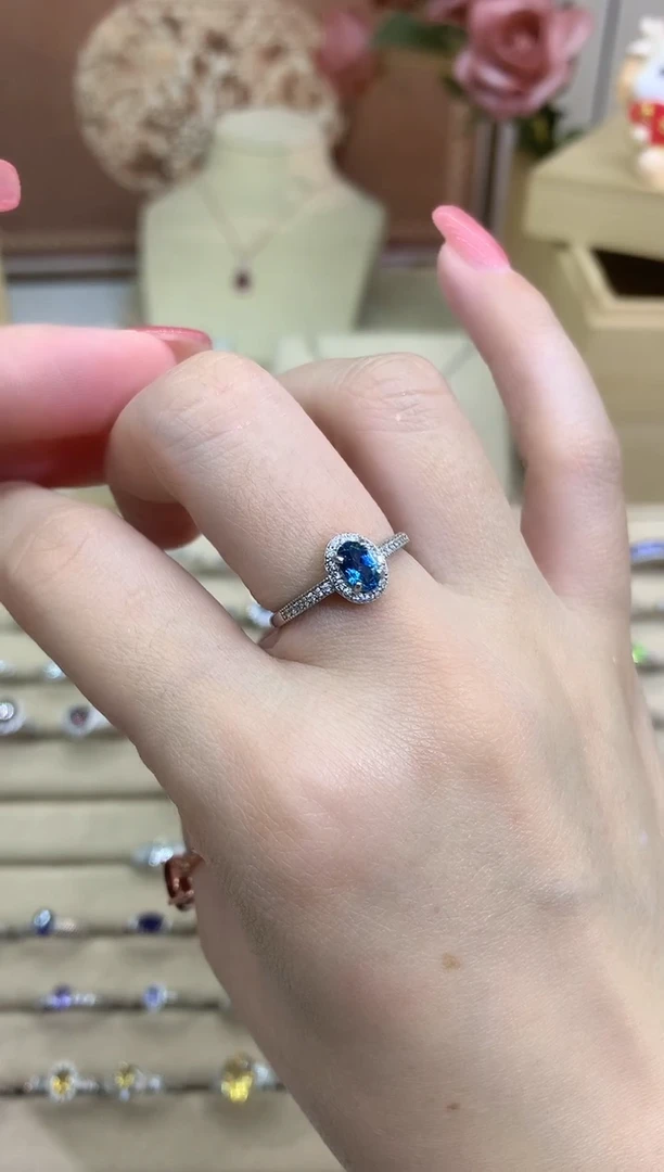 银S925镶嵌戒指托帕石蓝