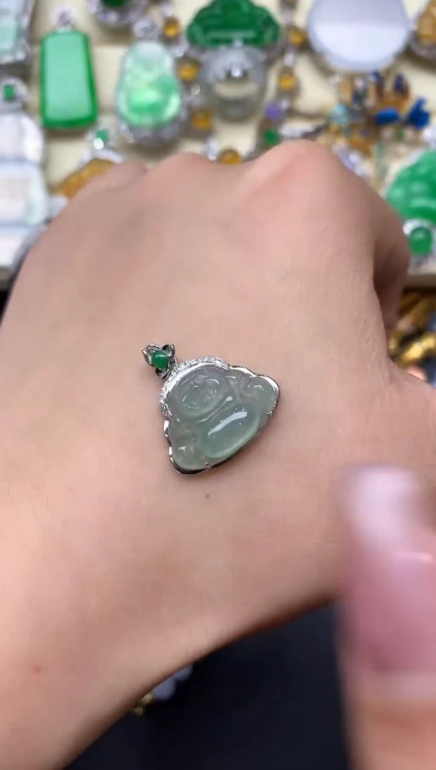 颈饰18K金镶嵌翡翠207-中国好珍宝