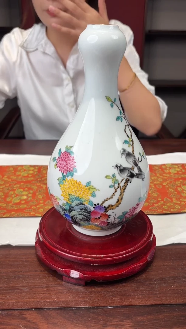 摆件瓷立方—粉彩花鸟蒜头瓶52