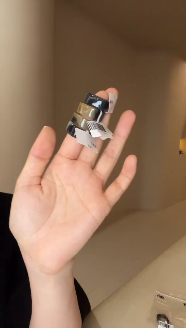 未镶嵌戒指和田玉15码糖青花（方胖）多样性发其一