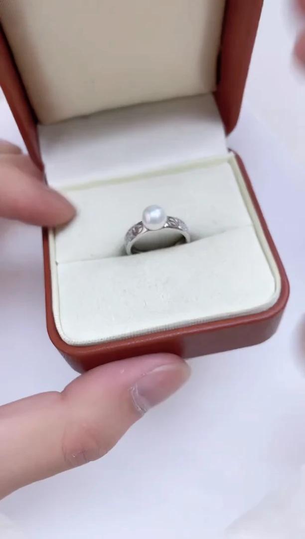 银S925镶嵌海水珍珠戒指海水珍珠戒指