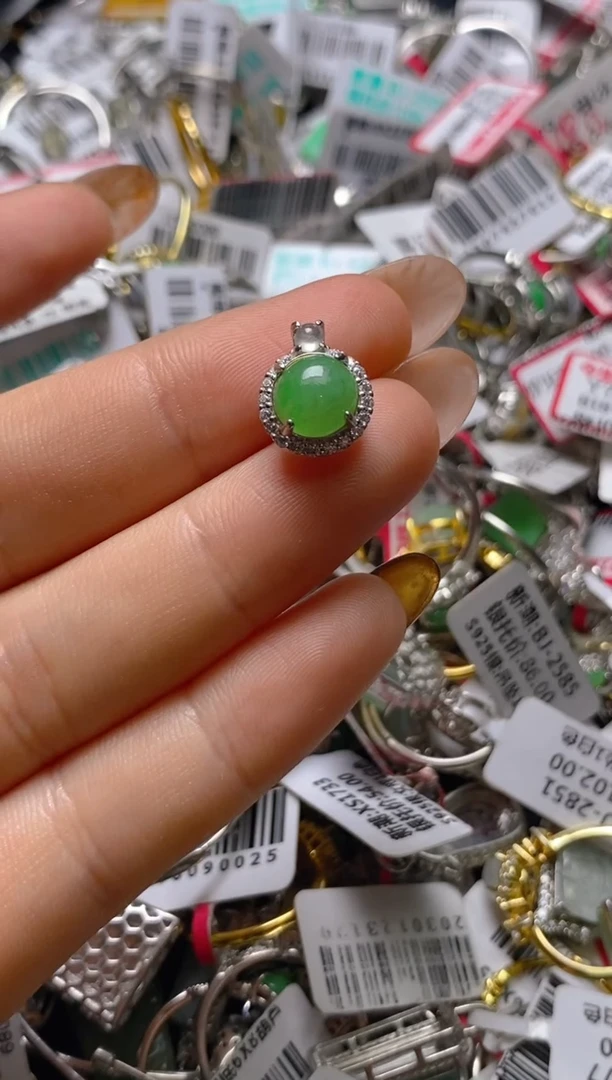 银S925镶嵌戒指翡翠百内无证书
