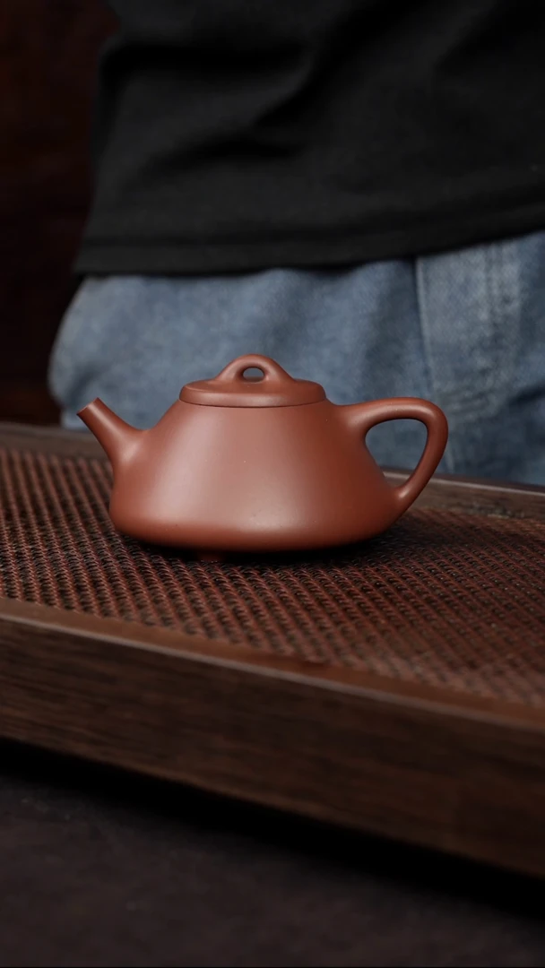 【闪购商品】紫砂茶壶底槽清子冶【带矿标证书】