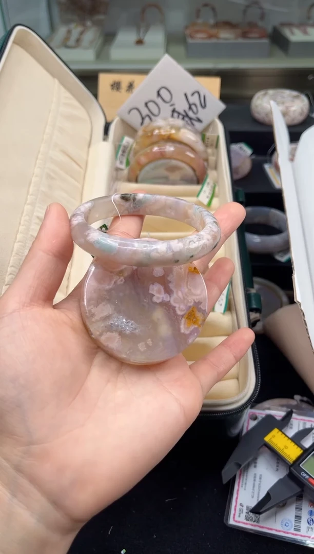 未镶嵌手镯石英质玉59圈口（赠品镯心）64327531