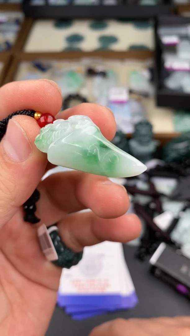 【闪购商品】翡翠颈饰未镶嵌 天然翡翠,一物一图